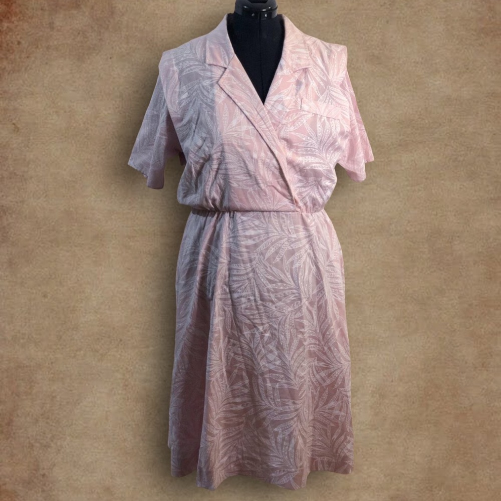 Vintage Stuart Alan Petites Pink White Leaf Pattern Design Collared Midi Dress